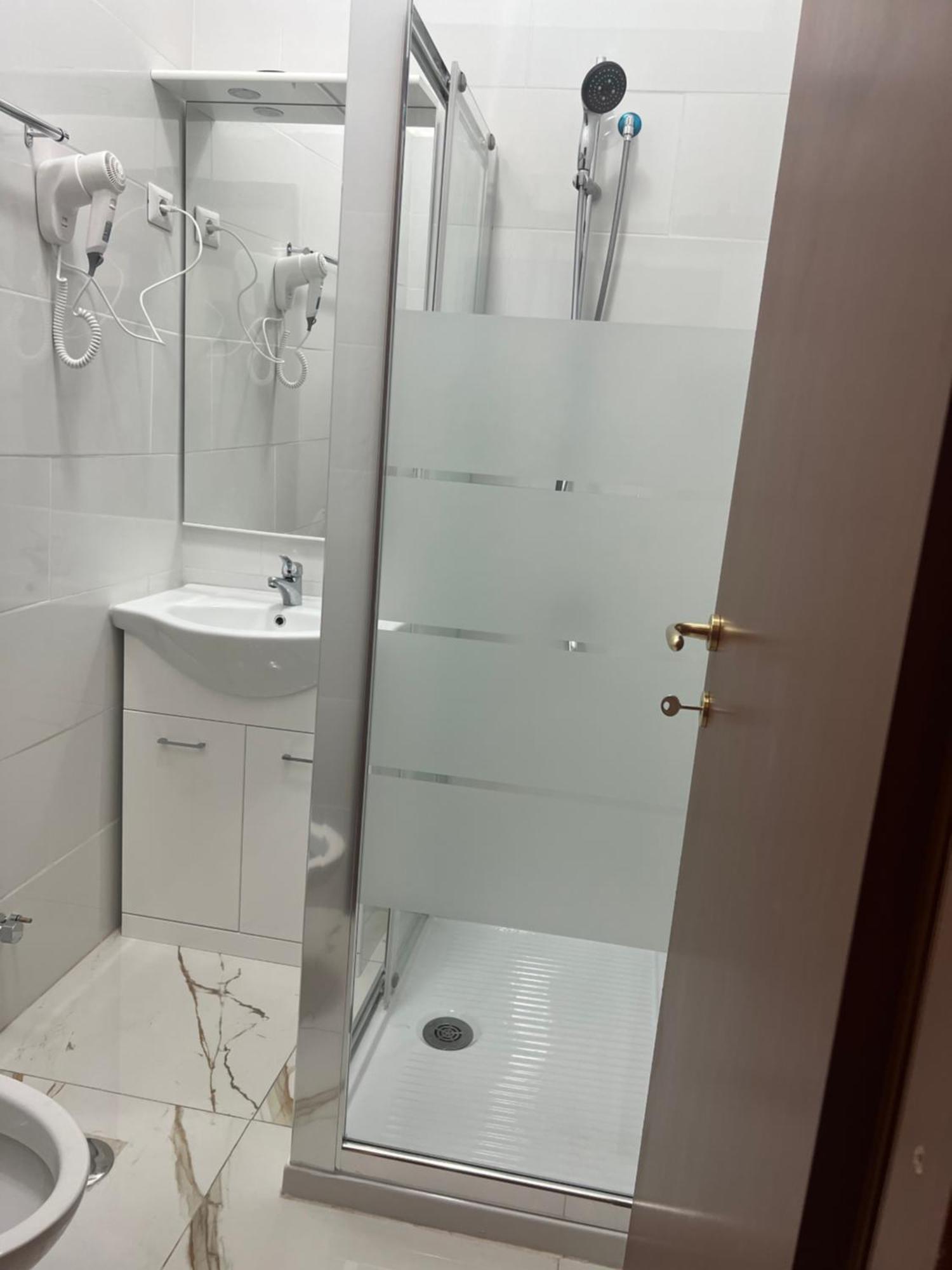 Termini Gioberti Bed & Breakfast Roma Ngoại thất bức ảnh