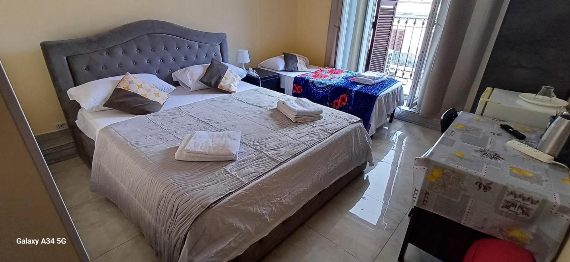 Termini Gioberti Bed & Breakfast Roma Ngoại thất bức ảnh